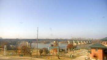 Weather camera view of Miss Lauras.