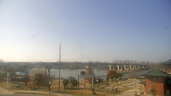 Weather camera view of Miss Lauras.