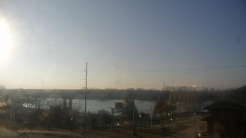 Weather camera view of Miss Lauras.