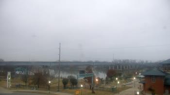 Weather camera view of Miss Lauras.