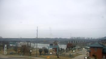 Weather camera view of Miss Lauras.