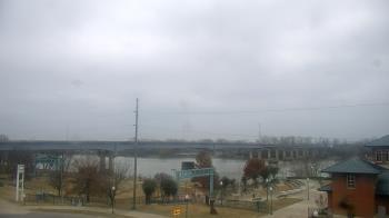 Weather camera view of Miss Lauras.