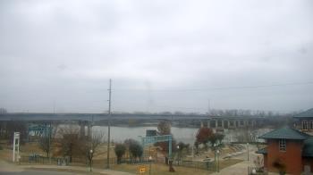 Weather camera view of Miss Lauras.