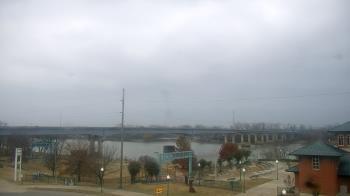 Weather camera view of Miss Lauras.