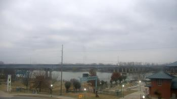 Weather camera view of Miss Lauras.