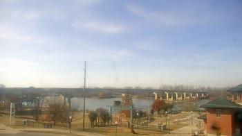 Weather camera view of Miss Lauras.