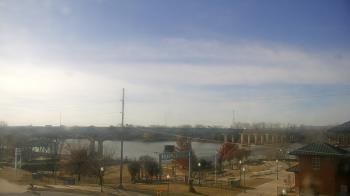 Weather camera view of Miss Lauras.