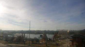 Weather camera view of Miss Lauras.