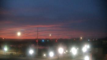 Weather camera view of Miss Lauras.