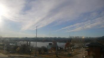 Weather camera view of Miss Lauras.