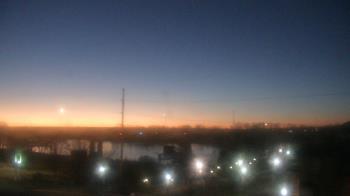 Weather camera view of Miss Lauras.