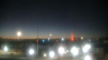 Weather camera view of Miss Lauras.