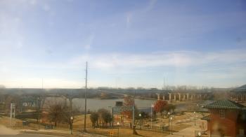 Weather camera view of Miss Lauras.