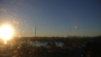 Weather camera view of Miss Lauras.