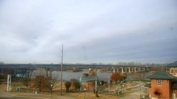 Weather camera view of Miss Lauras.