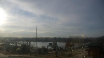 Weather camera view of Miss Lauras.