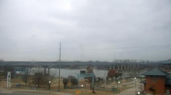 Weather camera view of Miss Lauras.