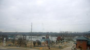 Weather camera view of Miss Lauras.