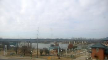 Weather camera view of Miss Lauras.