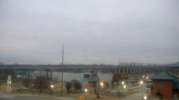 Weather camera view of Miss Lauras.