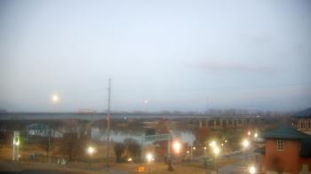 Weather camera view of Miss Lauras.