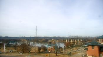 Weather camera view of Miss Lauras.