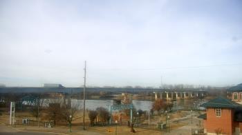 Weather camera view of Miss Lauras.