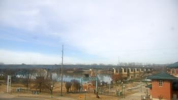 Weather camera view of Miss Lauras.