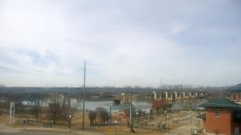 Weather camera view of Miss Lauras.