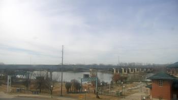 Weather camera view of Miss Lauras.