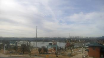 Weather camera view of Miss Lauras.