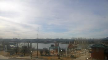 Weather camera view of Miss Lauras.