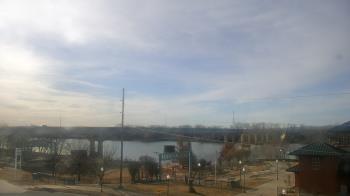 Weather camera view of Miss Lauras.