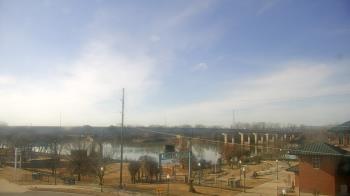 Weather camera view of Miss Lauras.