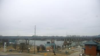 Weather camera view of Miss Lauras.