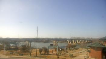 Weather camera view of Miss Lauras.