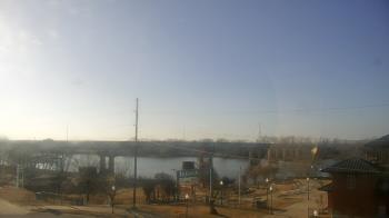 Weather camera view of Miss Lauras.