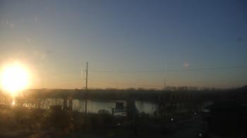 Weather camera view of Miss Lauras.