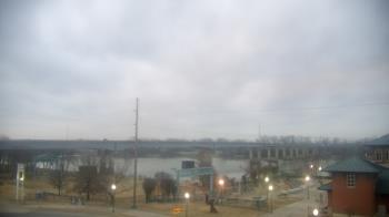 Weather camera view of Miss Lauras.