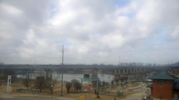 Weather camera view of Miss Lauras.