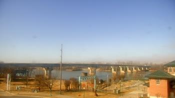 Weather camera view of Miss Lauras.