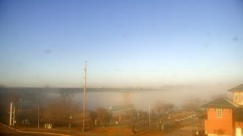 Weather camera view of Miss Lauras.