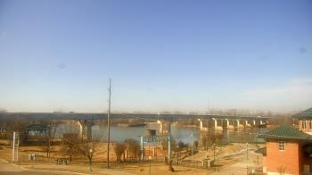 Weather camera view of Miss Lauras.