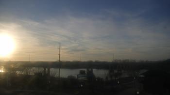 Weather camera view of Miss Lauras.