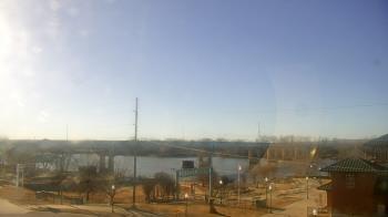 Weather camera view of Miss Lauras.