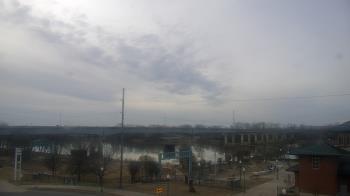 Weather camera view of Miss Lauras.