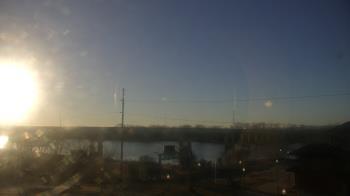 Weather camera view of Miss Lauras.