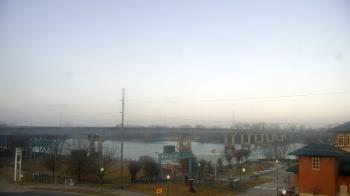 Weather camera view of Miss Lauras.