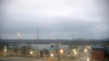 Weather camera view of Miss Lauras.