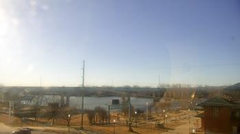 Weather camera view of Miss Lauras.